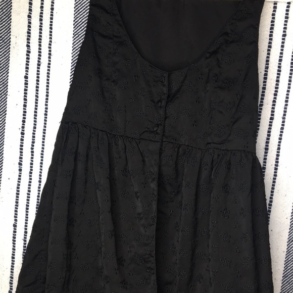 Urban Outfitters Open Button Tank - Picture 3 of 5